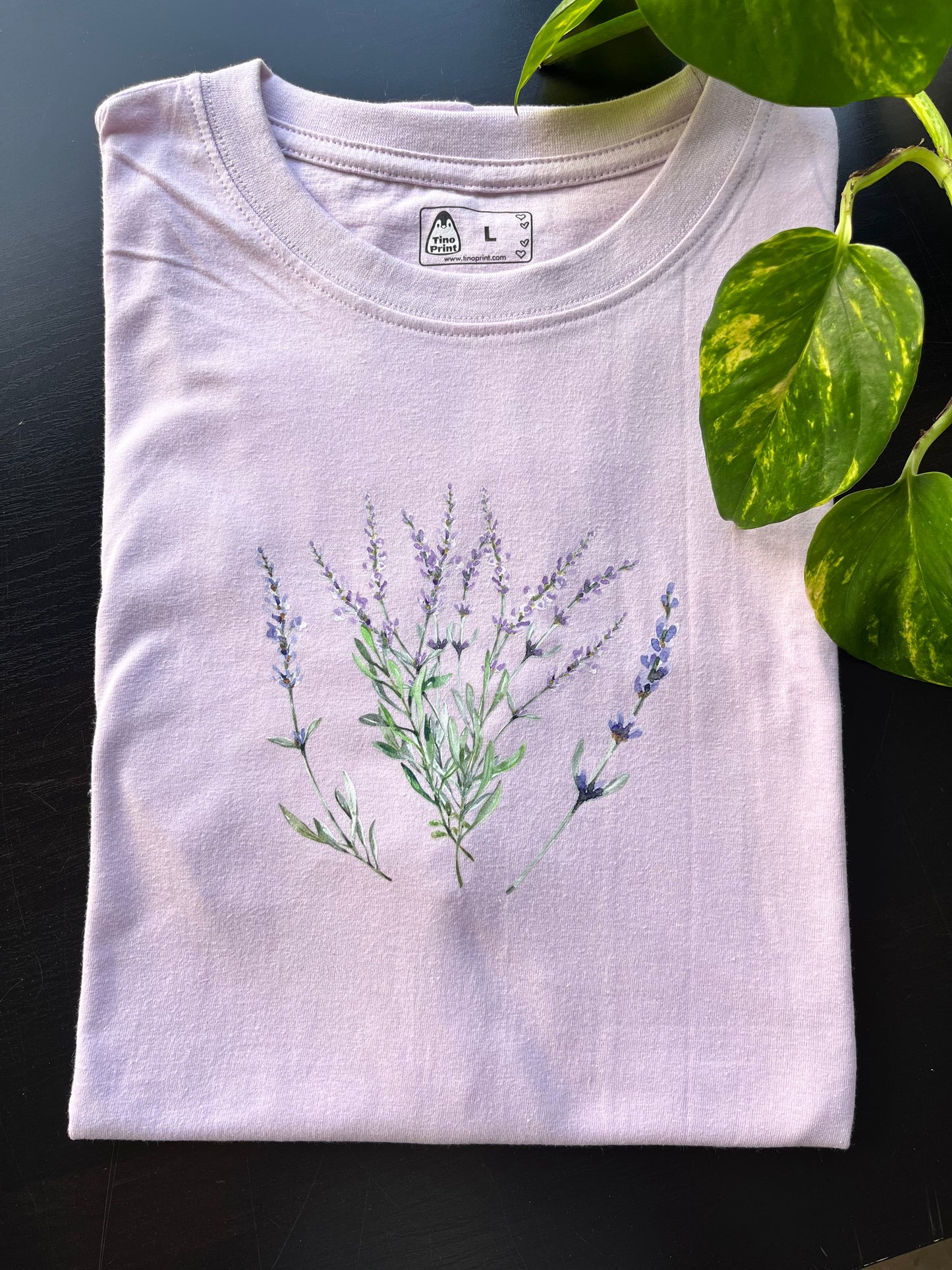 T-shirt unisexe couleurs pastel 100% coton biologique.