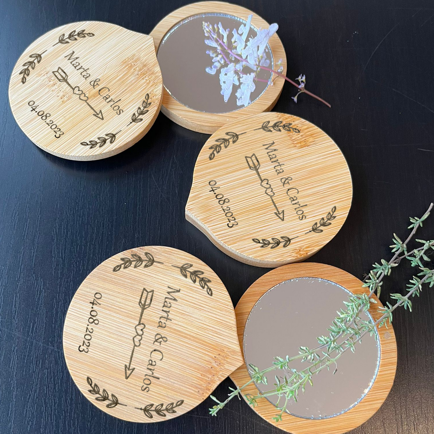 Miroirs en bambou personnalisés pour vos événements.