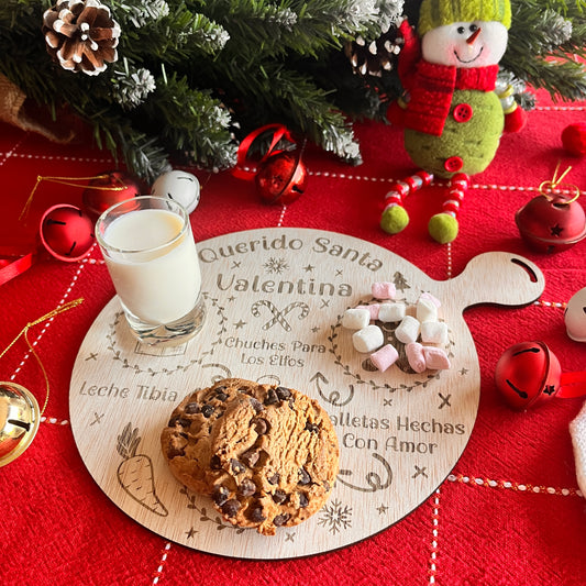 Tabla navideña de madera personalizada para Santa con espacios para leche, galletas y chuches