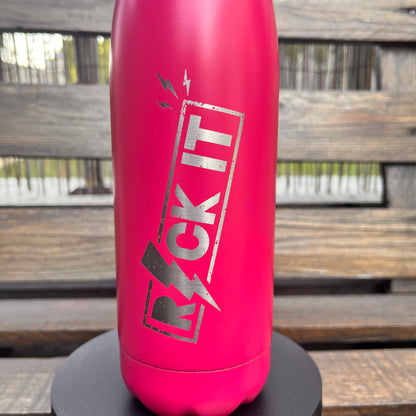 vista botella fucsia personalizada con mensaje rock