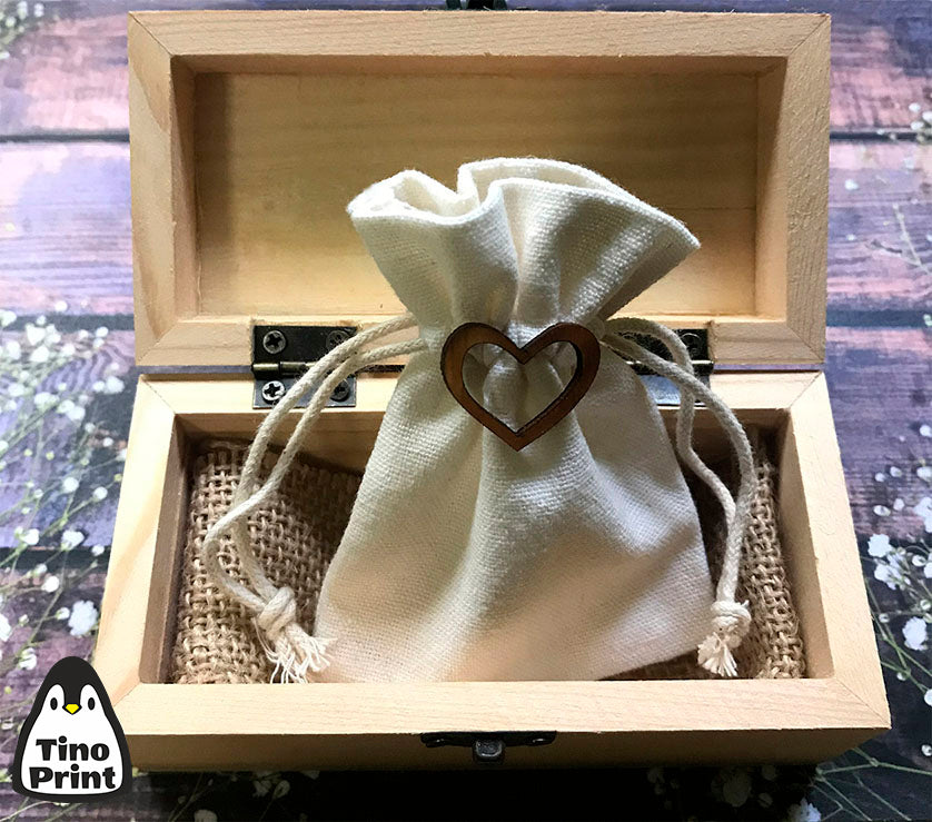 Interior de la caja para arras de madera personalizada para tu boda