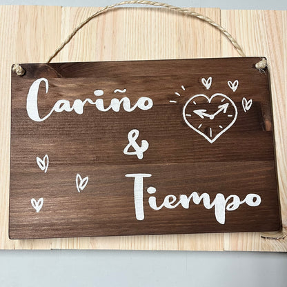 Cartel de madera pintada a mano con grabado
