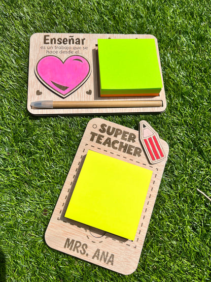 porta notas de madera personalizado con lápiz infinito