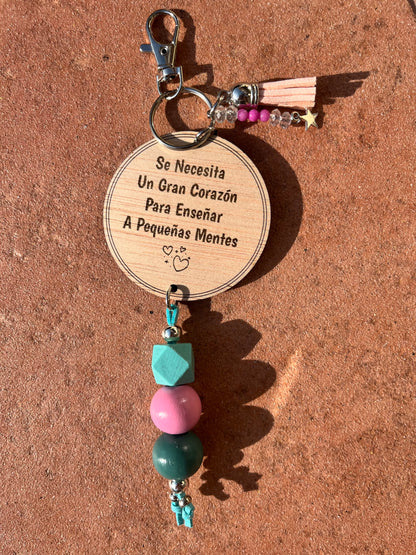 llavero con mensaje personalizado para profesor o maestros en madera