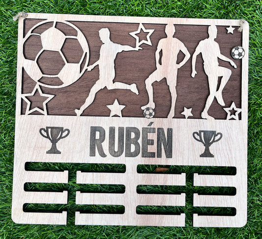 Medallero de madera personalizado con nombre y deporte