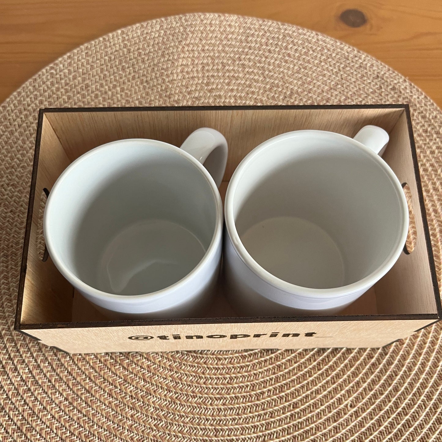 pareja de tazas personalizadas con caja de madera para regalo