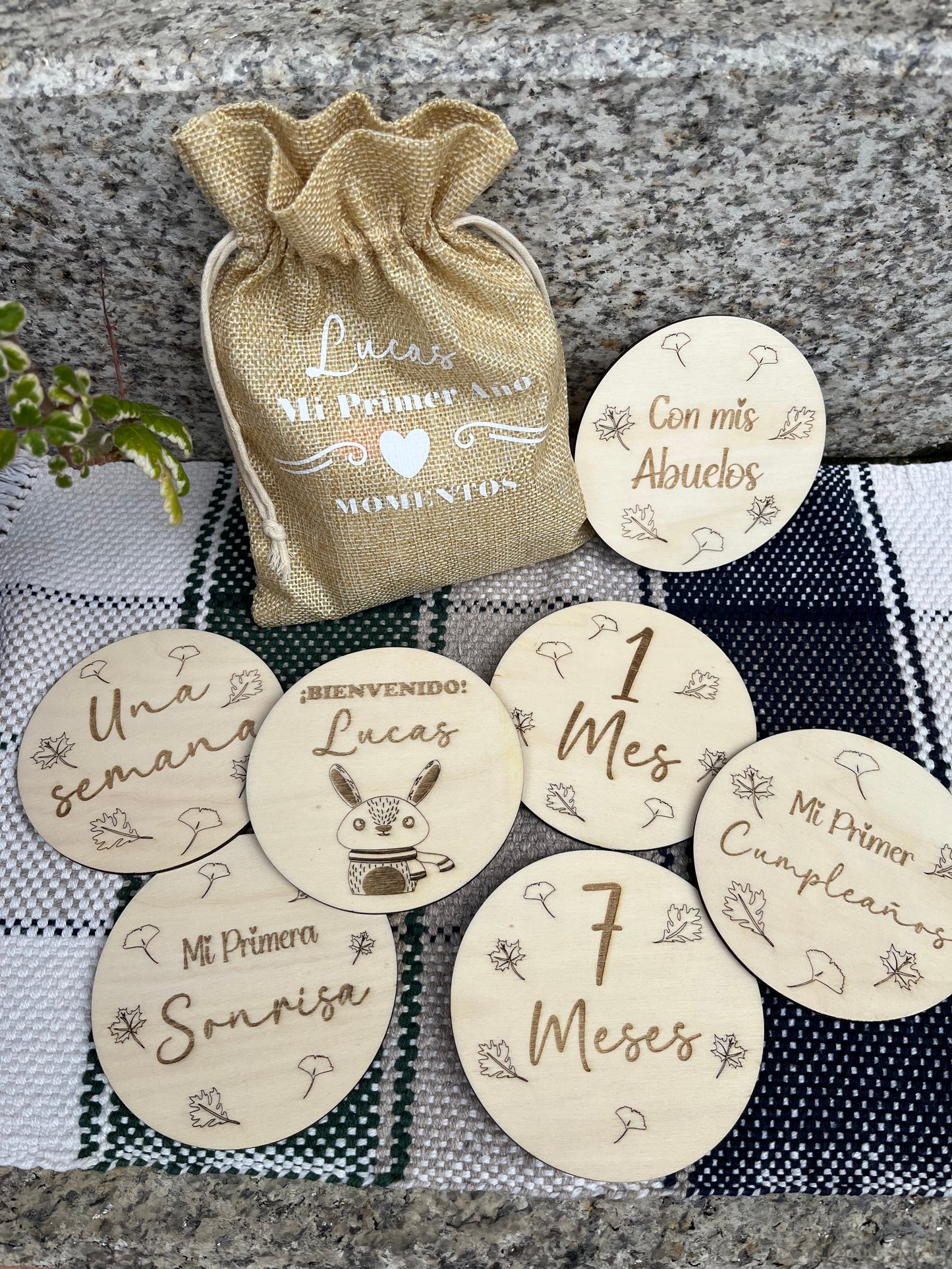 placas cumple meses bebé personalizadas en madera