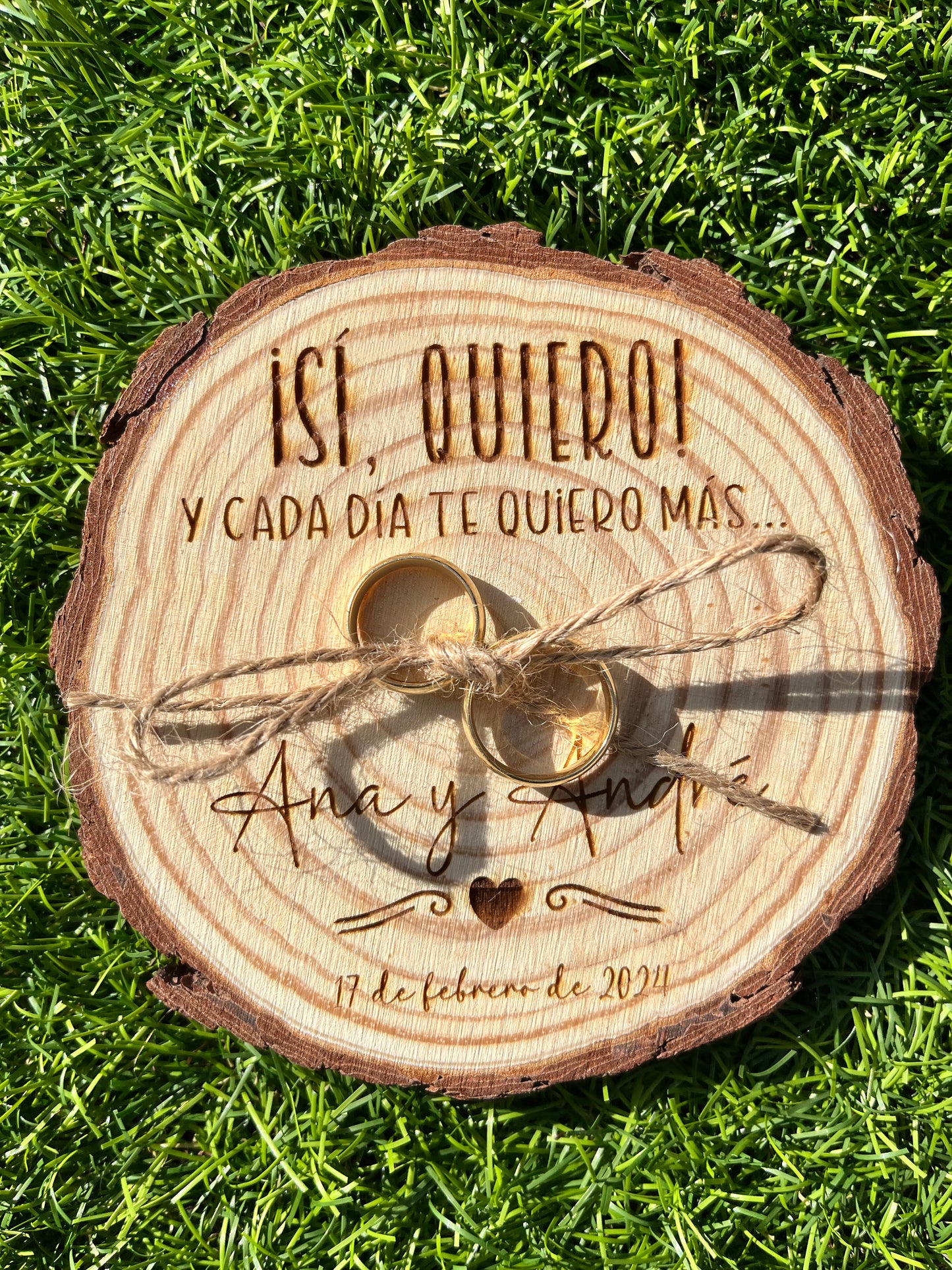 porta alianzas personalizado boda aire libre