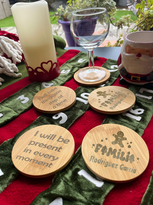 set de posavasos de madera redondos personalizados con láser