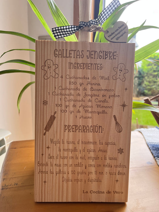 tabla de madera grabada con receta de galletas