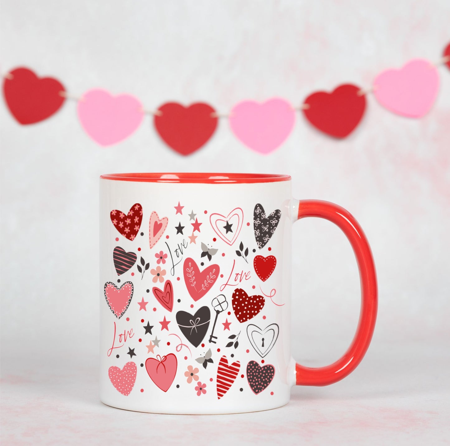 Taza de corazones para san valentin